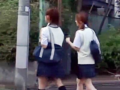 ＜ＪＫ＞ウブな女子校生がバスでレイプを見せつけられ美少女達も痴漢被害に！肉棒を口にねじ込まれ初めての口内射精を味わう娘