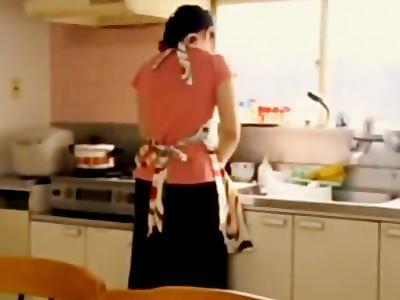 ＜ながえスタイル＞NTR親子丼！処女の愛娘と熟れた嫁を亭主の前で代わるがわるヤる！究極の寝取りエロドラマ【円城ひとみ】